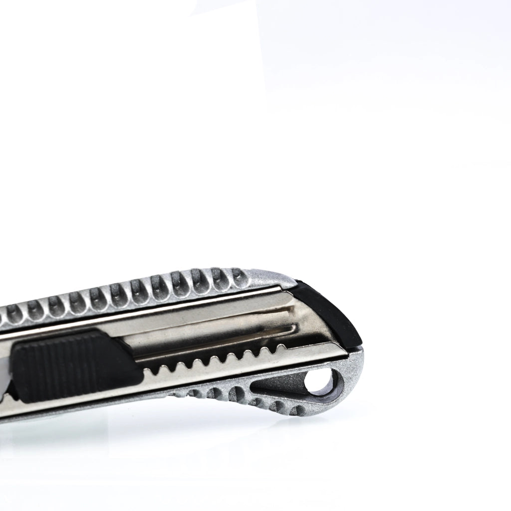 Coltello da Carta da Parati in Alluminio – Lama 18 mm | Ergonomico, Lunga Durata, Lama Sostituibile