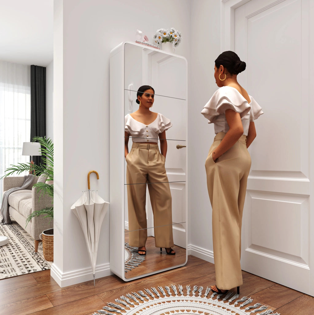 Scarpiera bianca con 5 cassetti a ribalta, specchio integrato e design curvo, altezza 176 cm
