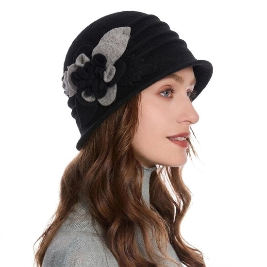 Cappello Cloche in Lana 100% - Vintage per Donne - Accenno Fiorale - Cappello Invernale - Unico Modello - Caldo e Comodo