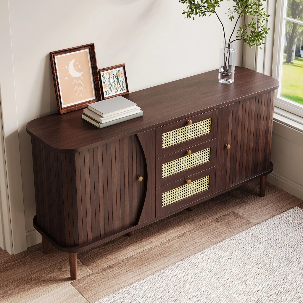Credenza con 2 Ante Scorrevoli; 3 Cassetti in Rattan; Ripiani Regolabili e Piano Arrotondato; 140;5??40??76 cm; Naturale