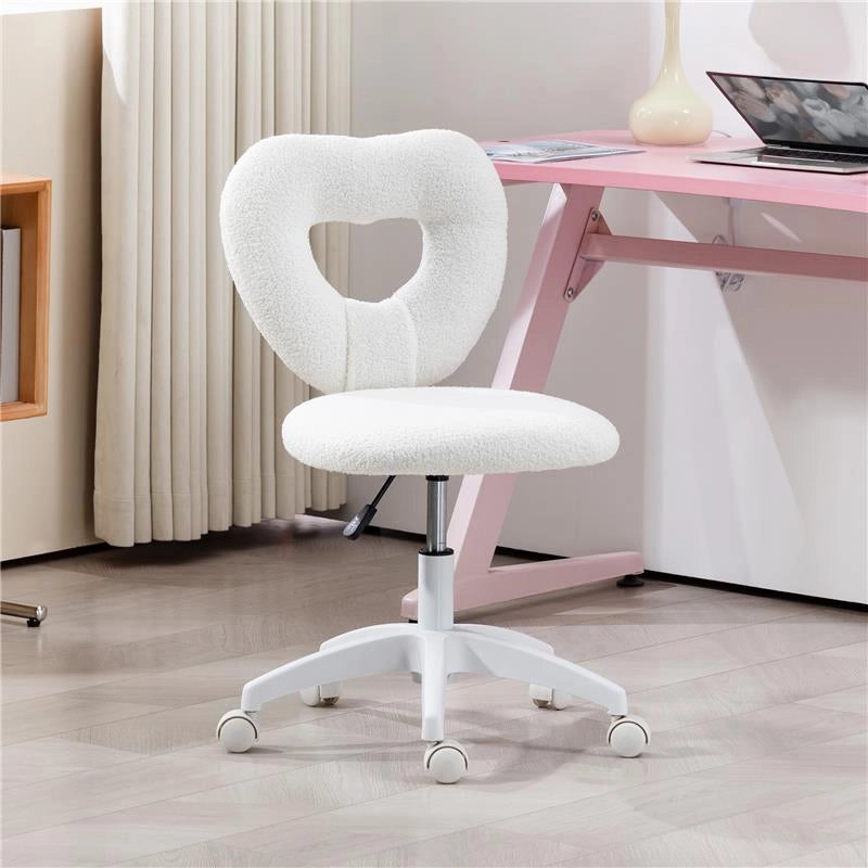 SEDIA DA UFFICIO IMBOTTITA CON SCHIENALE A CUORE E ROTELLE IN VELLUTO TEDDY E PLASTICA 45X56X78-88 CM BIANCO