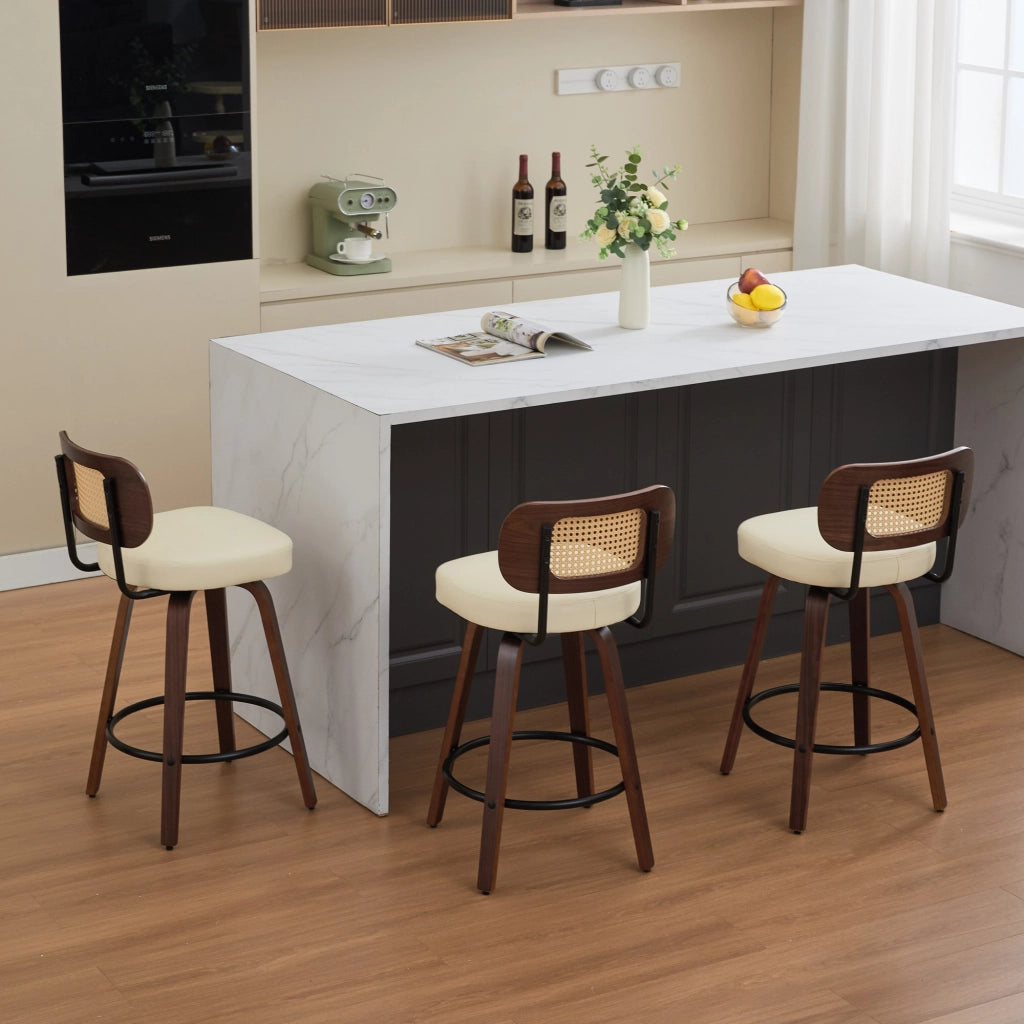 Sgabelli da bar girevoli, 3 pezzi con schienale in rattan, seduta imbottita e struttura in legno beige