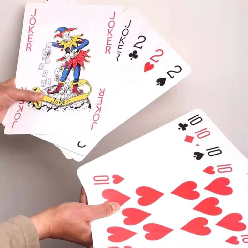 Carte Francesi  2 Mazzi da 54 Carte Plastificate e Resistenti Ideali per Poker, Burraco
