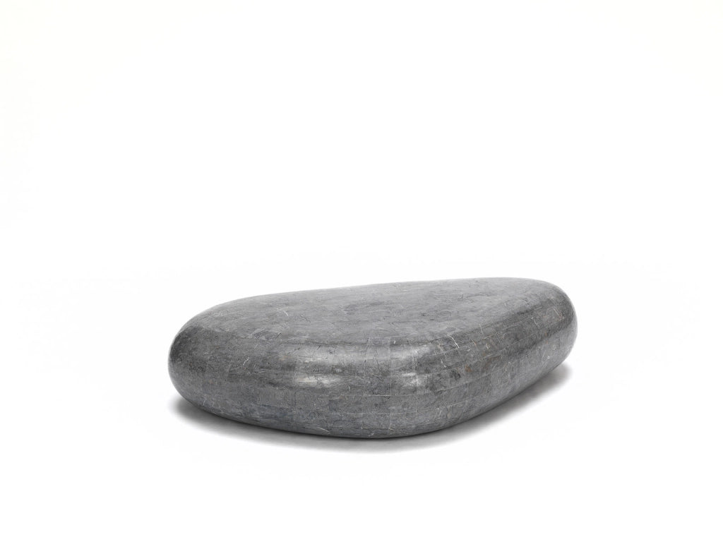 Tavolino Sasso Big in Pietra Fossile Gray Stone - Design moderno con base e top in compensato marino rifinito a mano - 123x74 cm