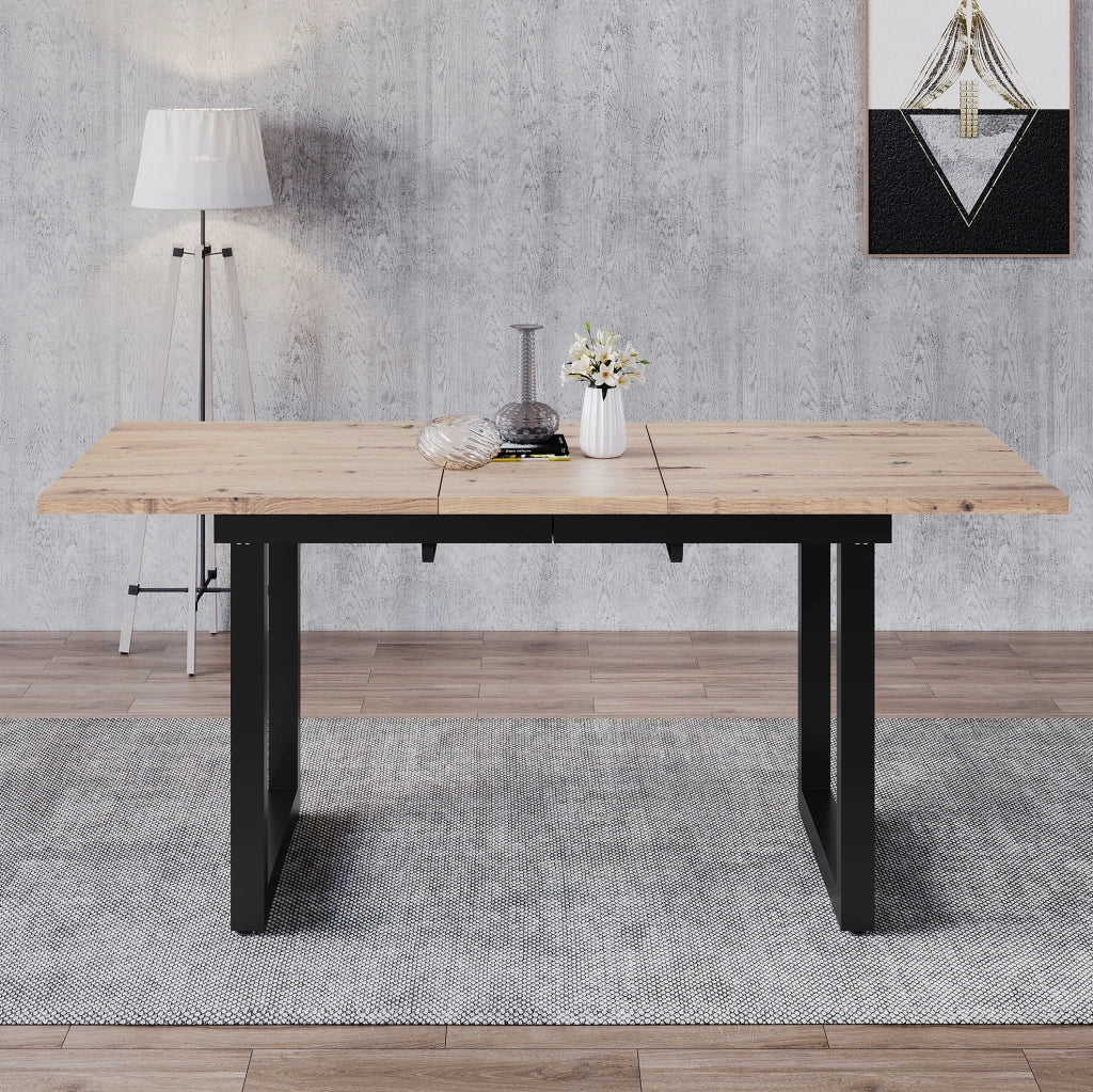 Tavolo da pranzo allungabile in stile industriale; MDF e metallo nero e naturale