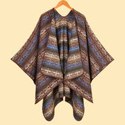 Sciarpa/poncho da donna in jacquard, calda e spaziosa.