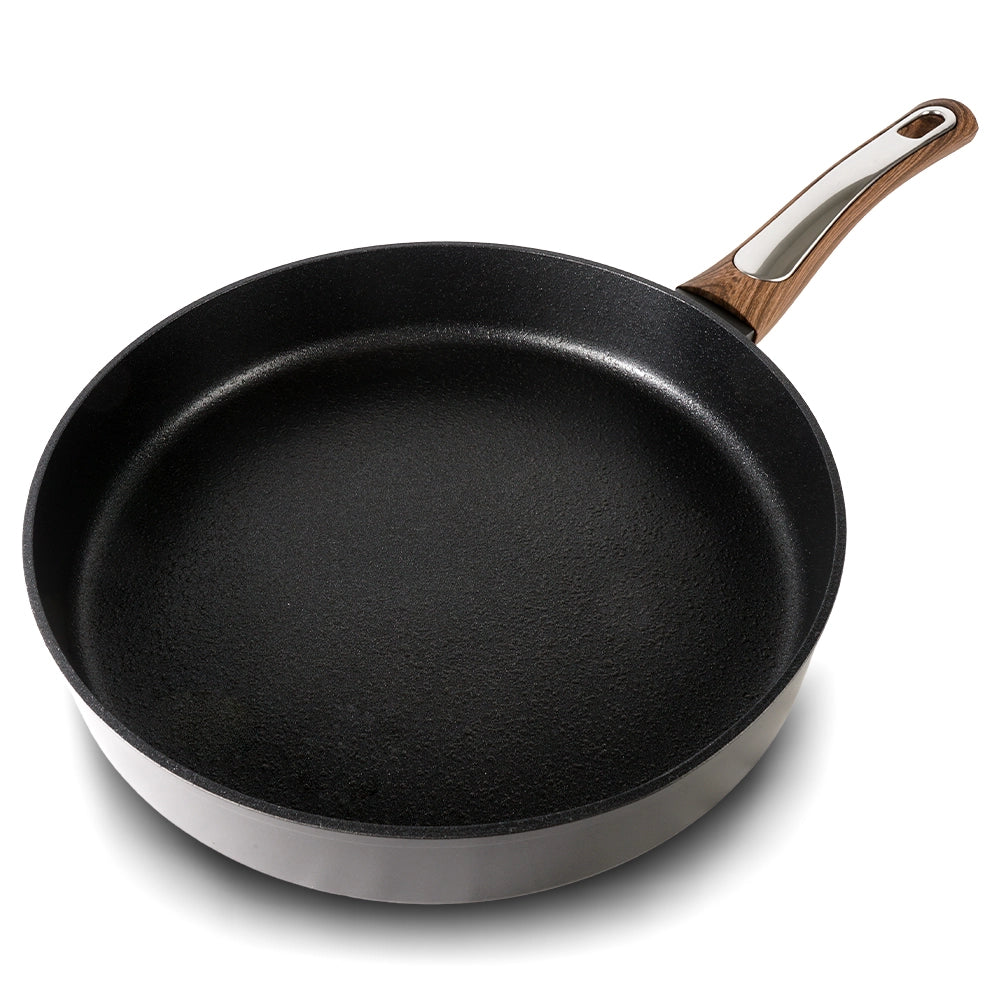 Padella Elegance Wood 24 cm doppio fondo acciaio inox, manico Soft touch