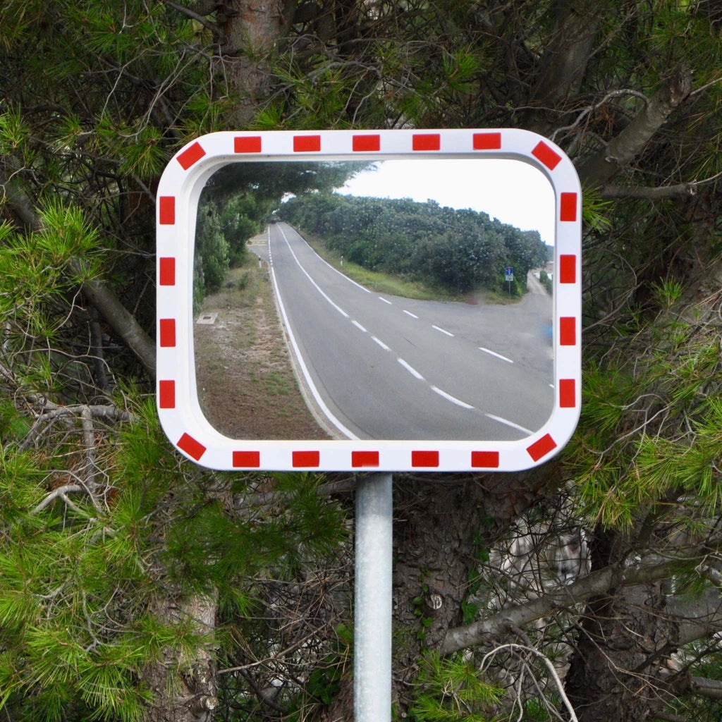 Specchio di sicurezza 50x70 cm infrangibile con strisce catarifrangenti bianche e rosse
