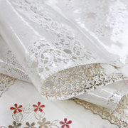 Tovaglia Plastificata 137x100 cm Ricamata Pizzo 3D Copritavolo Antimacchia Idrorepellente Dis.F
