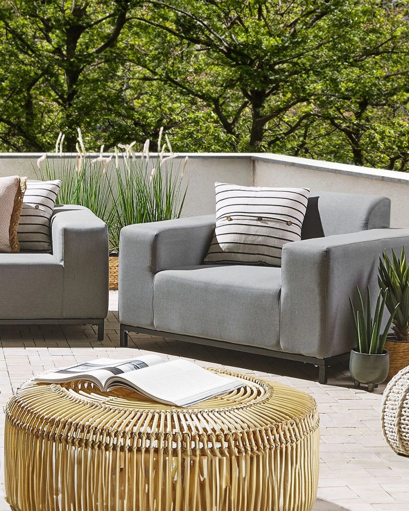 Set di 2 poltrone da giardino rivestimento tessuto grigio gambe alluminio Nero interni ed esterni mobili resistenti agli agenti atmosferici