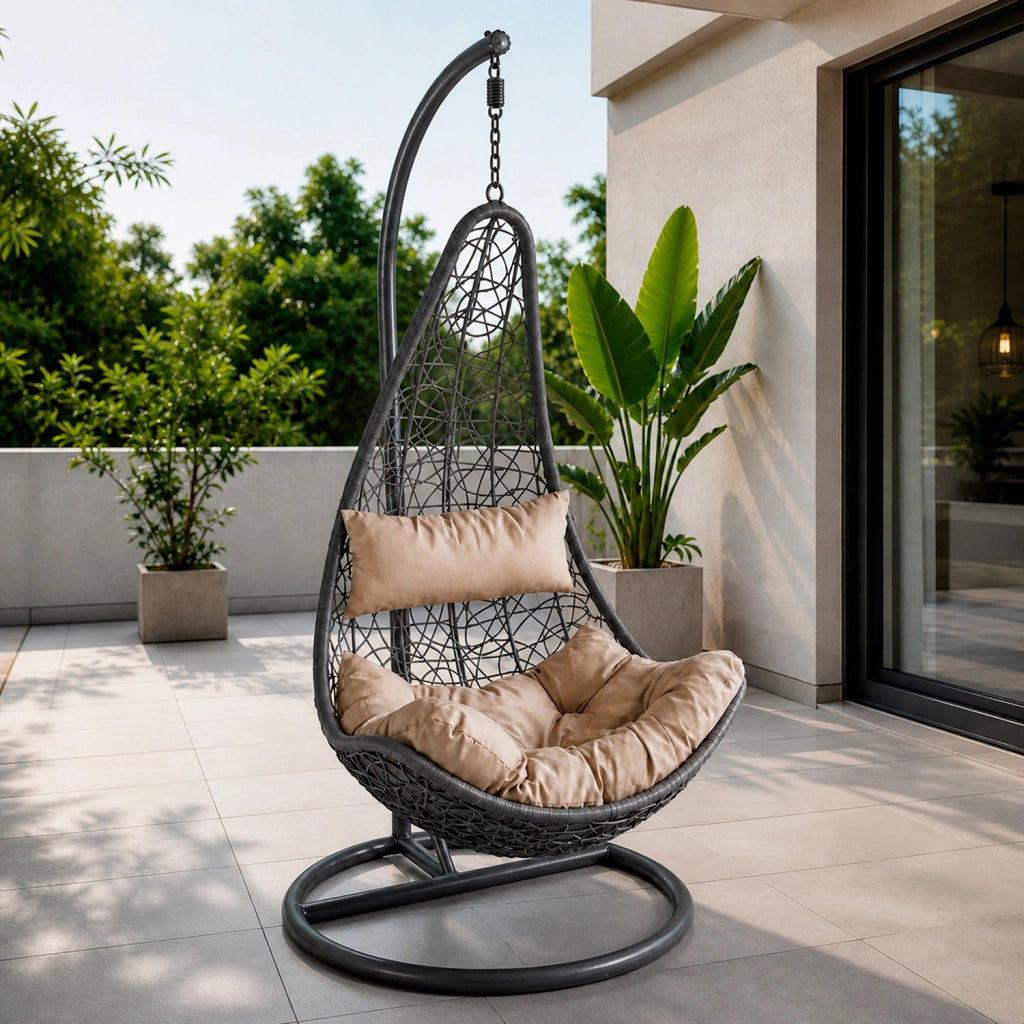 Poltrona Amaca Sospesa Con Telaio Indipendente In Metallo Seduta Ergonomica In Polyrattan E Cuscino Morbido Con Appoggiatesta Arredo Relax Per Giardino Patio Terrazzo 105 x 195 Cm Nero E Beige