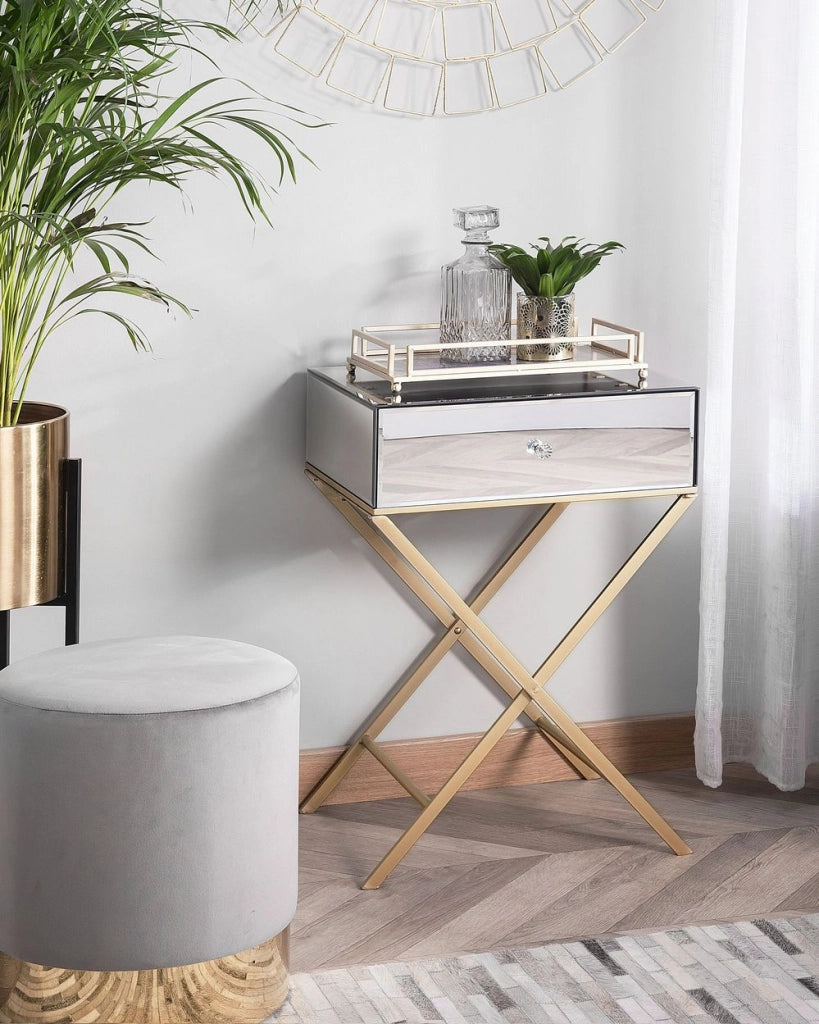 Tavolino Argento Specchio Top Gambe in Metallo dorato 50 x 40 cm Stile Glam Moderno con 1 Cassetto