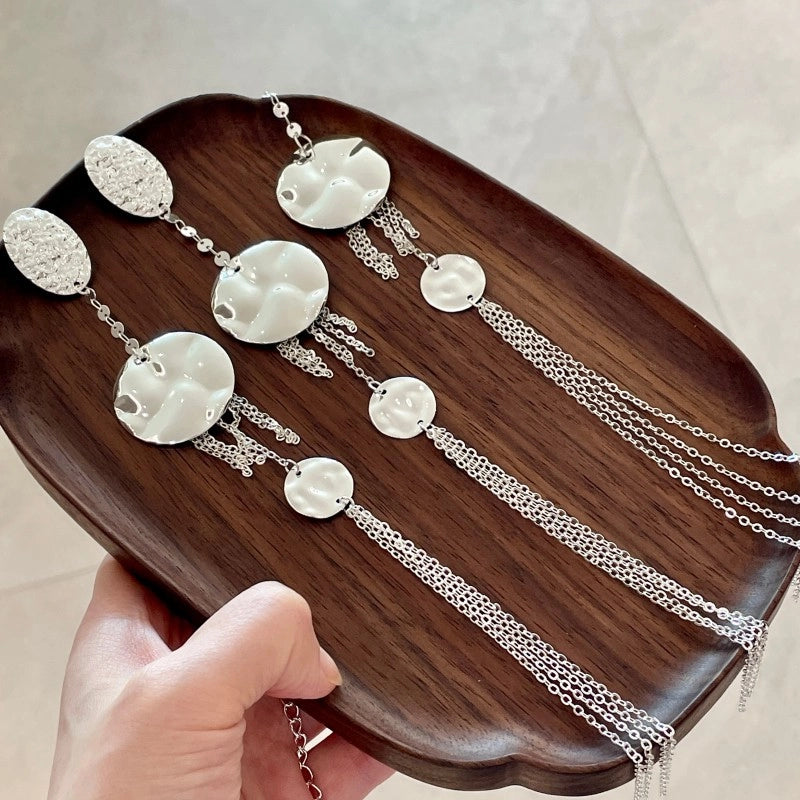 Nuova collana con nappe rotonde e paillettes in stile cinese