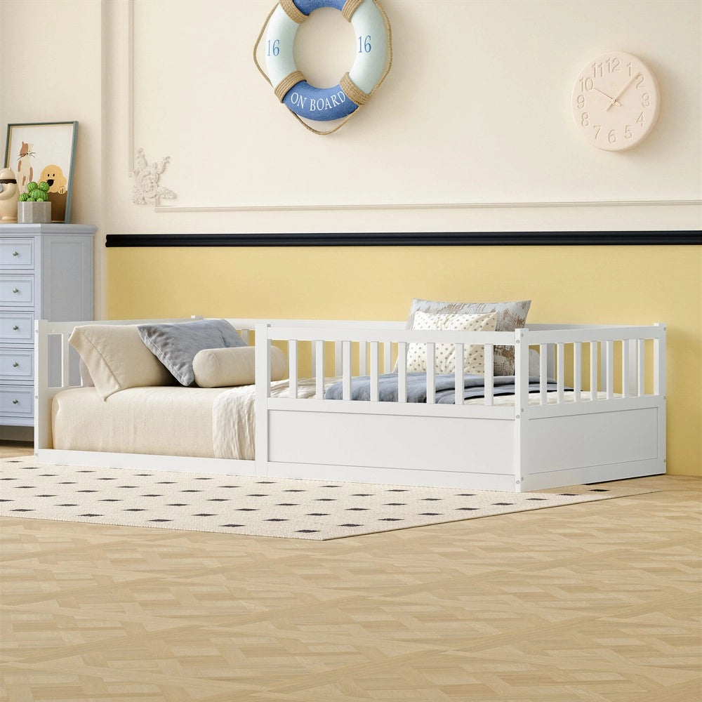 Letto Montessori per Bambini in Pino ¨C MINIMAL ¨C 90x200 Bianco, Rete a Doghe, Sponda
