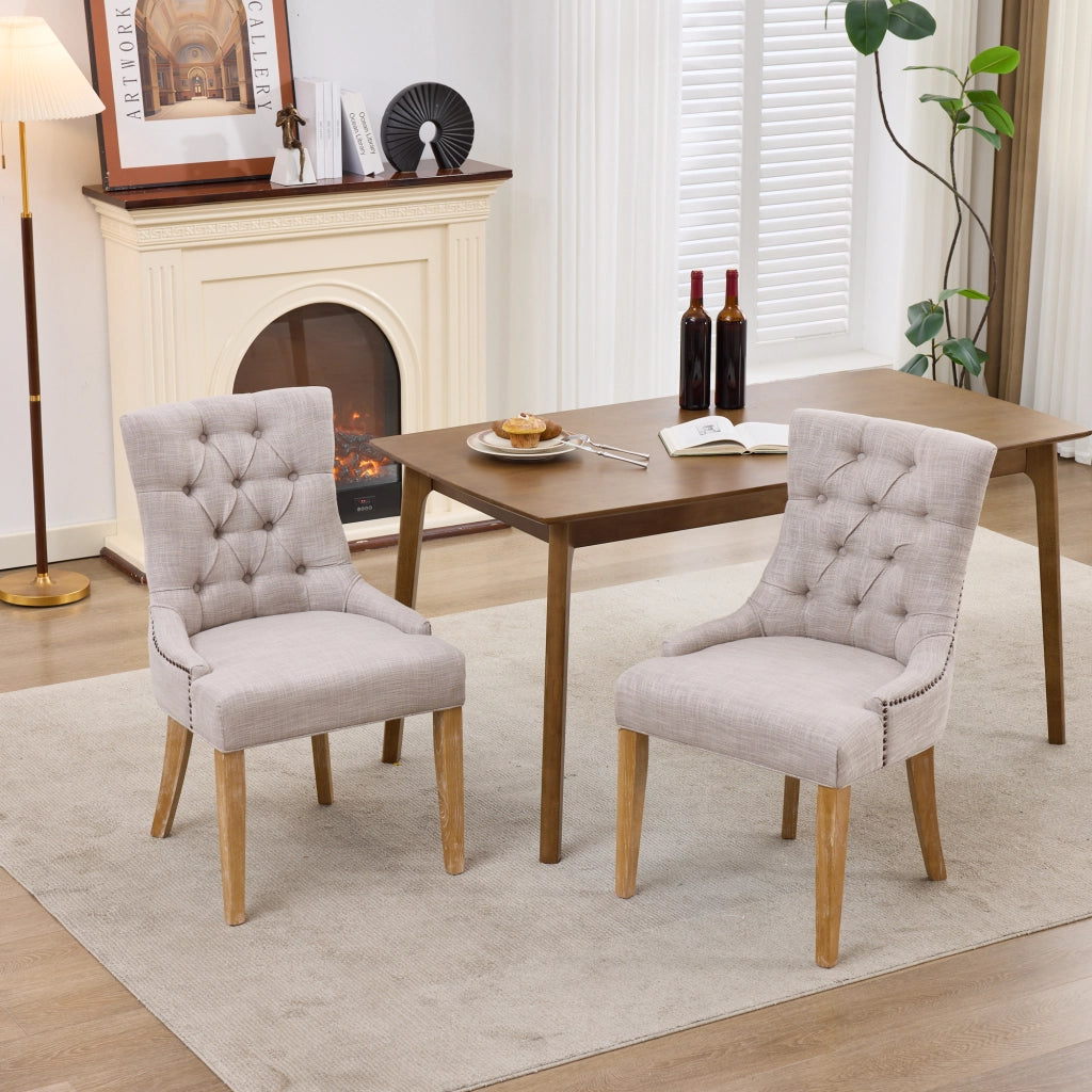 SEDIA imbottita in tessuto beige con gambe in legno massello di quercia