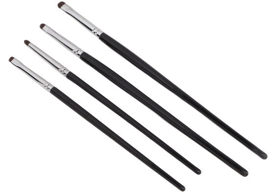 Set di pennelli per ombretto - 4 pezzi - Materiale morbido - Volume capillare - Pennelli per trucco - Ideali per dettagli di ombretto - Pennelli per trucco

Dettagli tecnici:
- 4 pezzi
- Materiale morbido
- Volume capillare