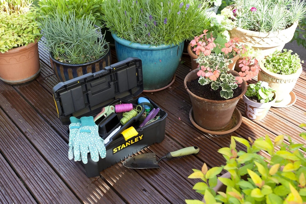 Cassetta portautensili Essential in polipropilene con organizer nel coperchio e vaschetta estraibile 40.6x20.5x19.5 cm modello STST175517 Stanley
