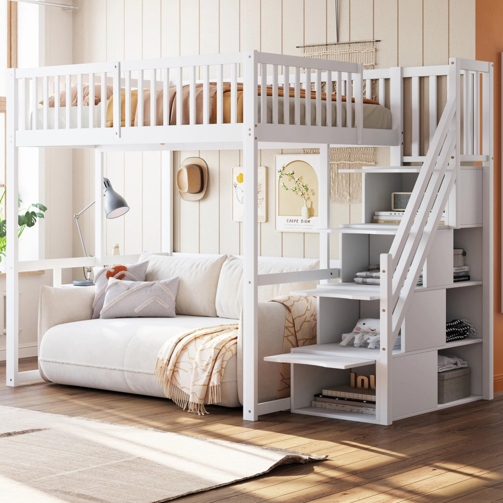 Letto a soppalco 140x200 cm con scala contenitore e sponda di sicurezza; in legno di pino bianco