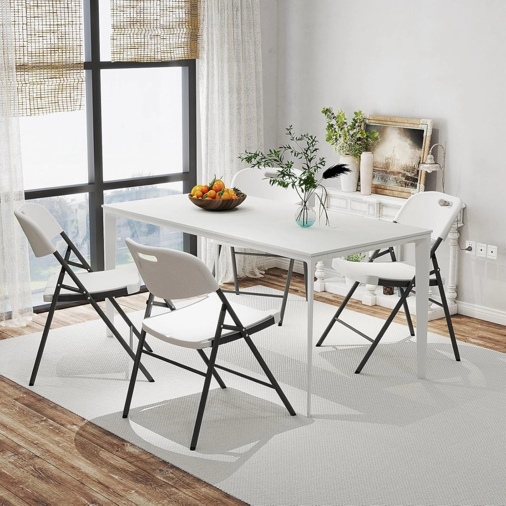 Set di 4 sedie pieghevoli in plastica, sedile in HDPE impermeabile e struttura in metallo, schienale con manico, sedie portatili per matrimonio, conferenza (bianco)