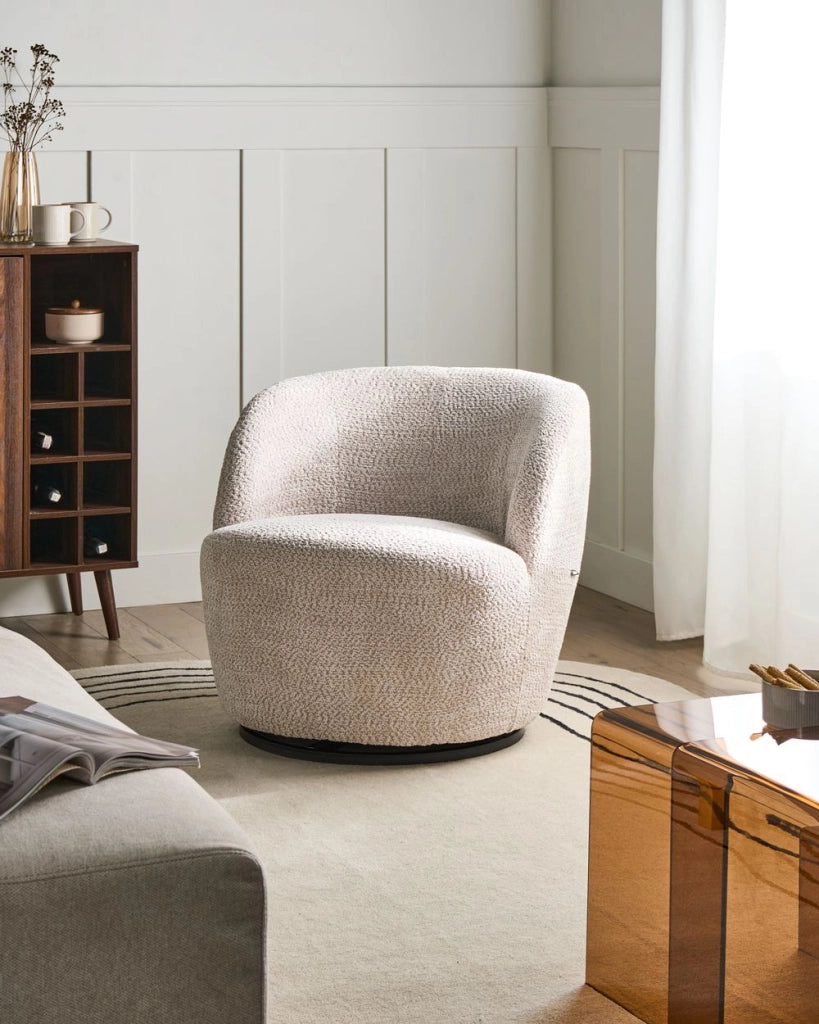Poltrona girevole Beige Rivestimento in ciniglia con braccioli Seduta ampia Soggiorno moderno