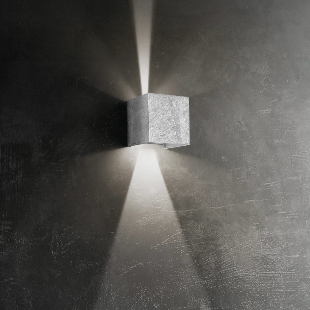 Cubetto parete 100x100x100mm. foglia arg 1x6,5w led 1x474lm. 220-240v-3000k -ip54