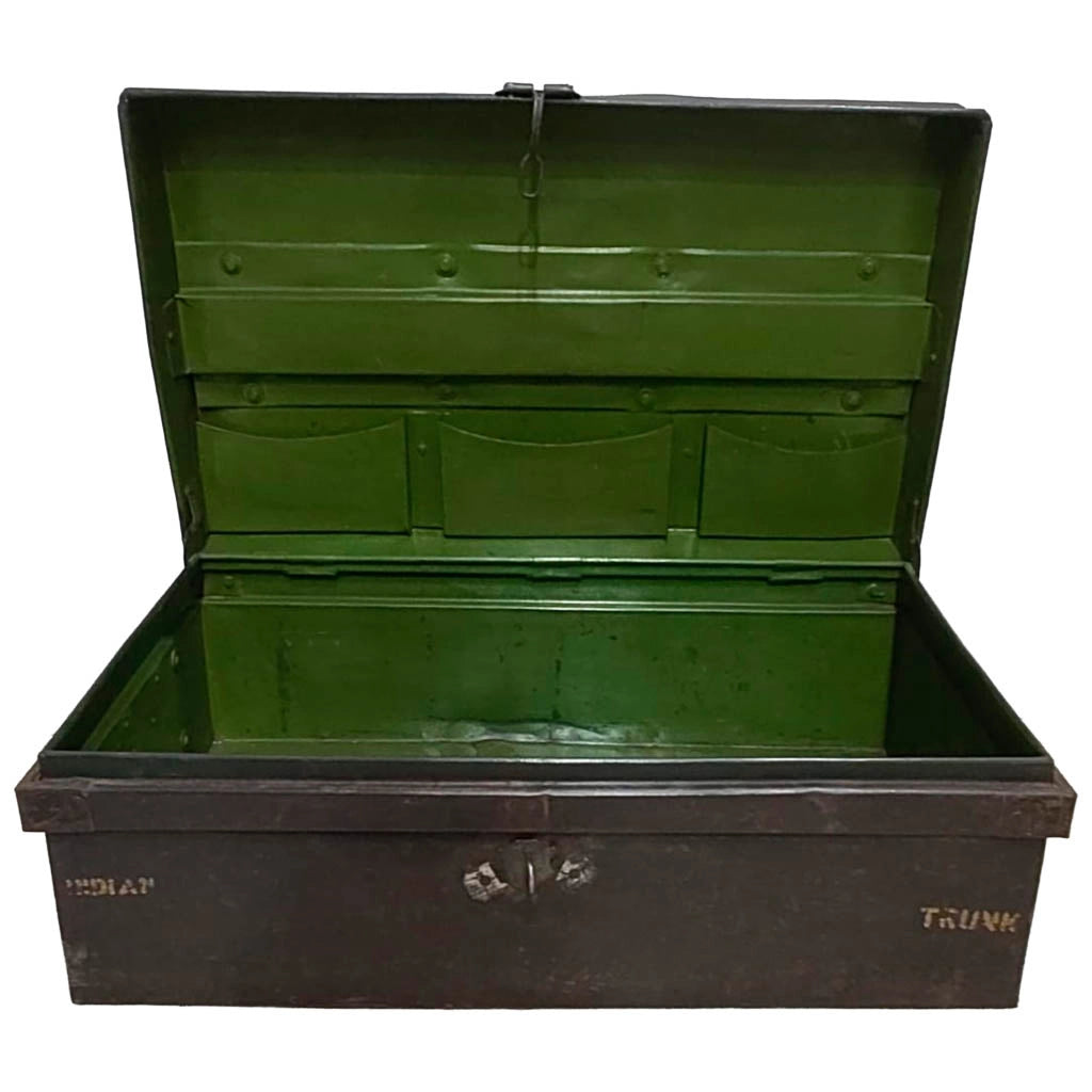 Valigia artigianale in metallo, 67x37x25h cm