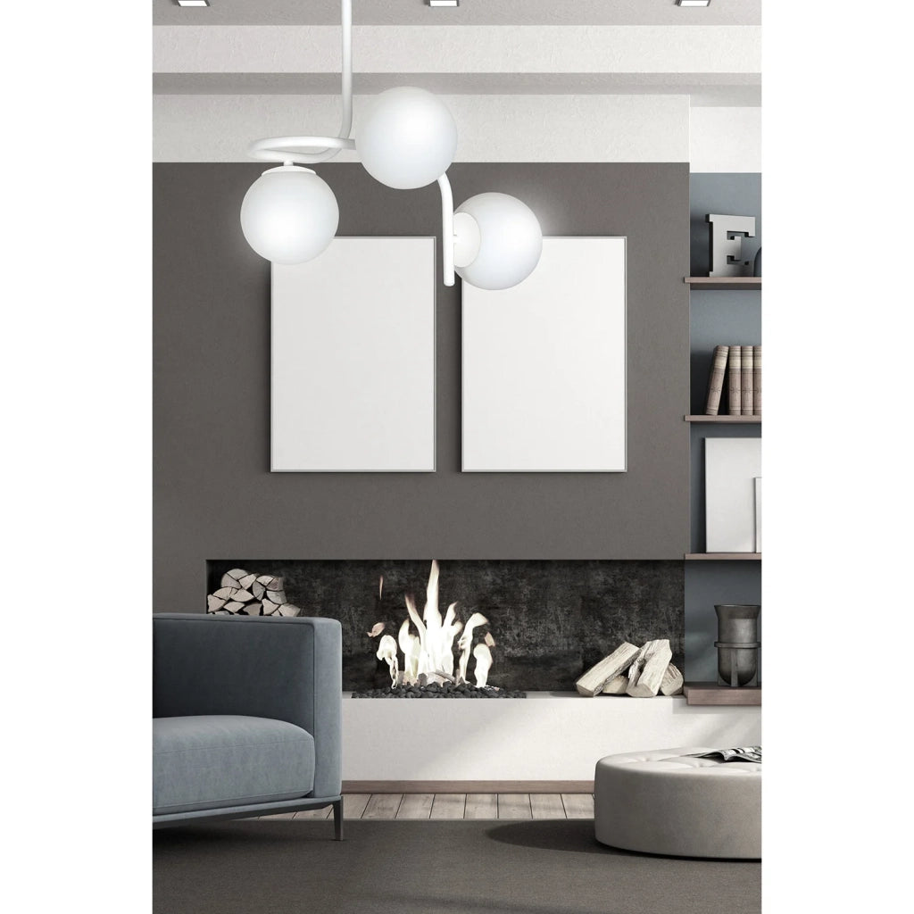 Lampadario 3 Luci Rama In Acciaio Bianco A Bracci E Sfere In Vetro Opalino