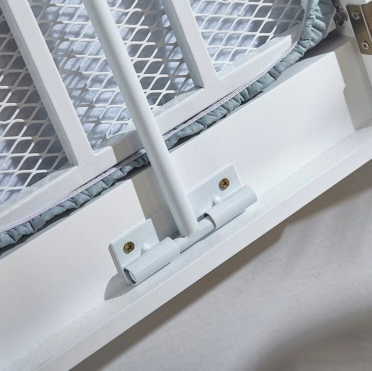 Mobile da parete con asse da stiro e specchio; MDF bianco; 105 x 43;5 x 16 cm