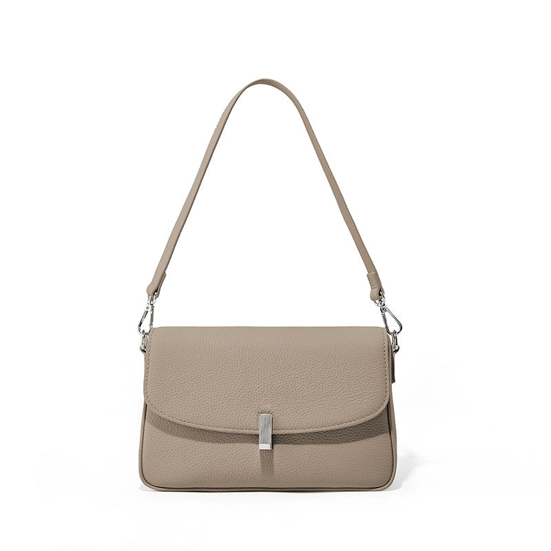 Borsa a tracolla da donna in pelle di vacchetta, colore grigio.