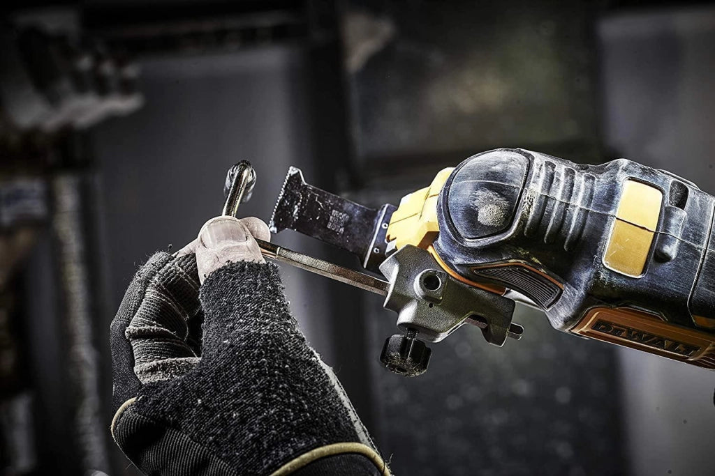 DEWALT DCS356NT-XJ Utensile multifunzione 18V Motore brushless Velocita' variabile 0-20000 orb-min Luce LED Compatibilita' AirLock colore Giallo