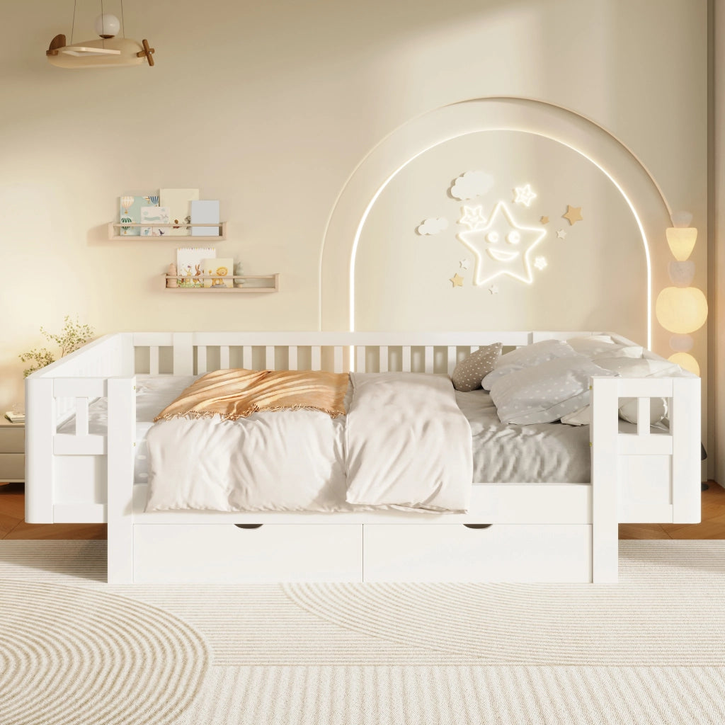 Letto a piattaforma per cameretta con spondine alte e due cassetti, in legno massiccio e MDF bianco 140 × 200 cm