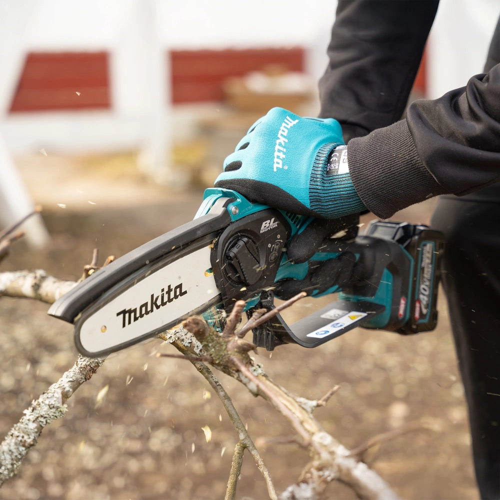 Makita XGT UC029GZ02 – Potatore a catena 40V Brushless 15 cm solo corpo
