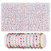 1850 pezzi di letterali per bracciali - set di letterali rotondi per intrecciare da A a Z - colorato e bianco - set di letterali per il ricamo di accessori personalizzati con elastico per la realizzazione di gioielli fai da te - letterali per bracciali