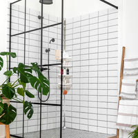 Mensola telescopica da bagno 213-273 cm – 4 ripiani regolabili con ganci – Senza forature – Acciaio inox