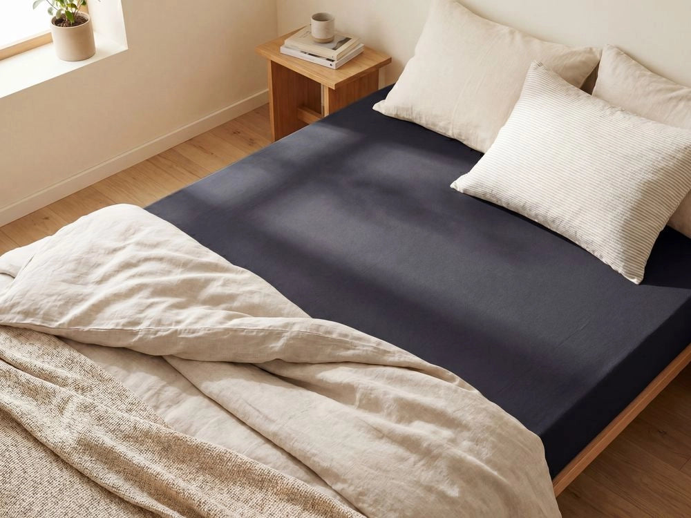 Lenzuolo con angoli cotone nero 90 x 200 cm con bordi elastici modello classico a tinta unita camera da letto classica