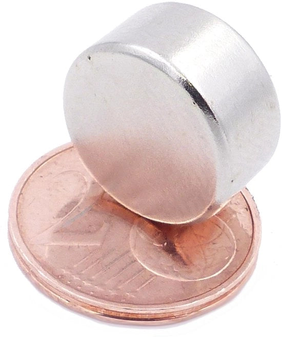 3 magneti a disco N52 classe di forza massima - magneti neodimio extra forti 

Specifiche:
- 3 pezzi
- 15x8mm
- Classe di forza N52
- Materiale: neodimio
- Applicazioni: 
  - Prikborden
  - Whiteboard
  - Foto
  - Frigoriferi
- Modello: mini magneetschijf