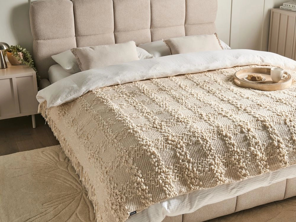 Coperta di poliestere intrecciata con nappe 150 x 200 cm bianco sporco morbida classica