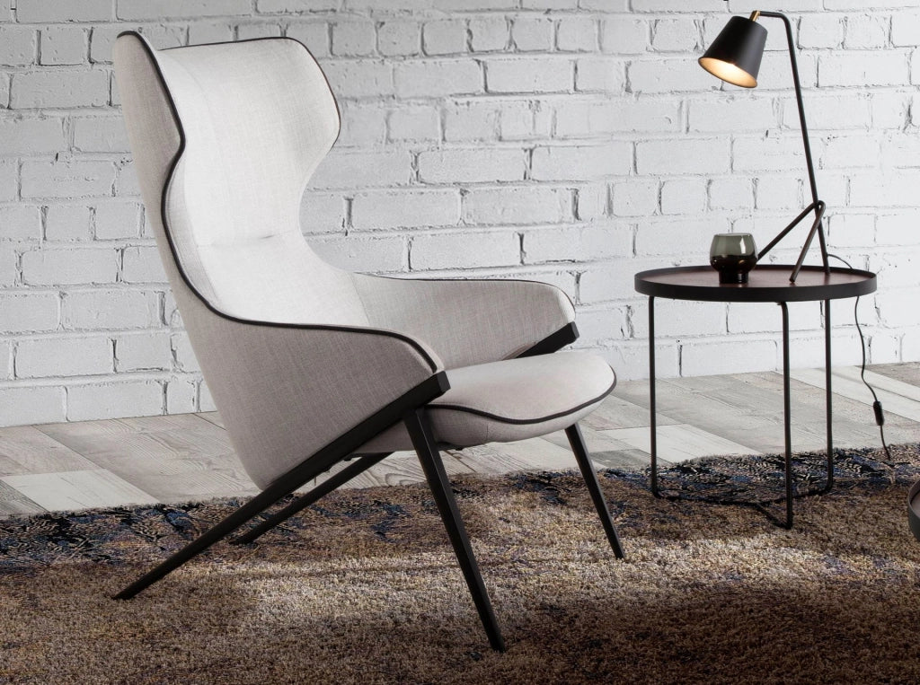 Poltrona in tessuto grigio