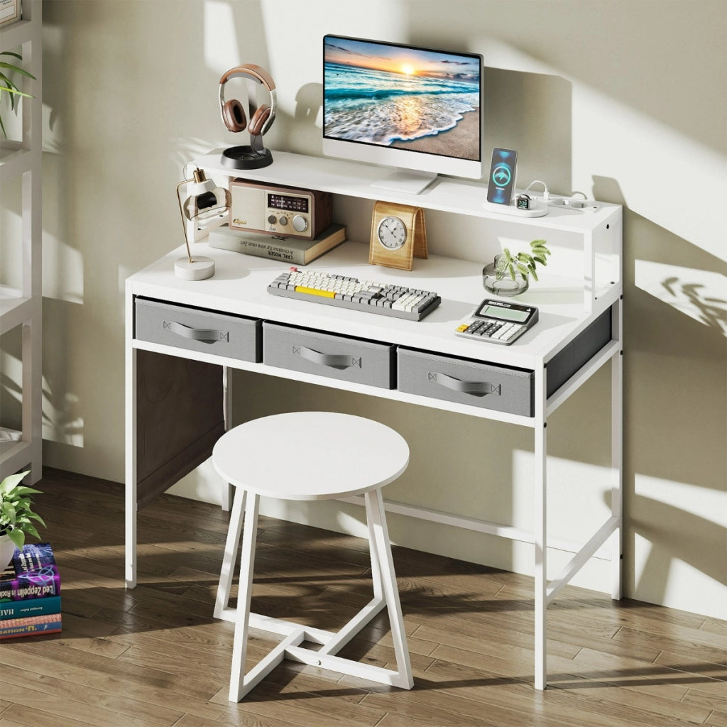 Set tavolo trucco e sgabello con supporto per monitor-Scrivania per computer con prese di corrente Bianco