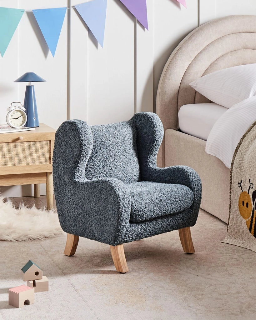 Sedia imbottita in bouclé blu scuro con braccioli Sedile per bambini Design moderno