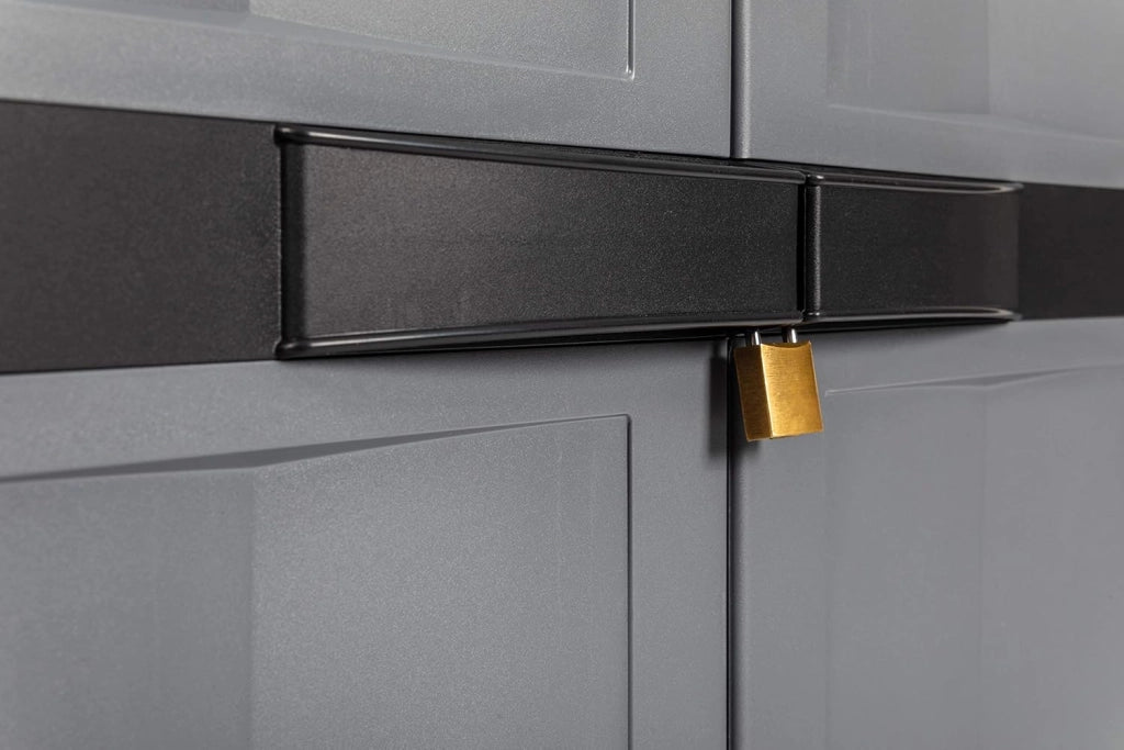 Armadio portascope 2 ante con vano attrezzi e 4 ripiani regolabili in resina colore nero e grigio basalto 65x37x165 cm Toomax