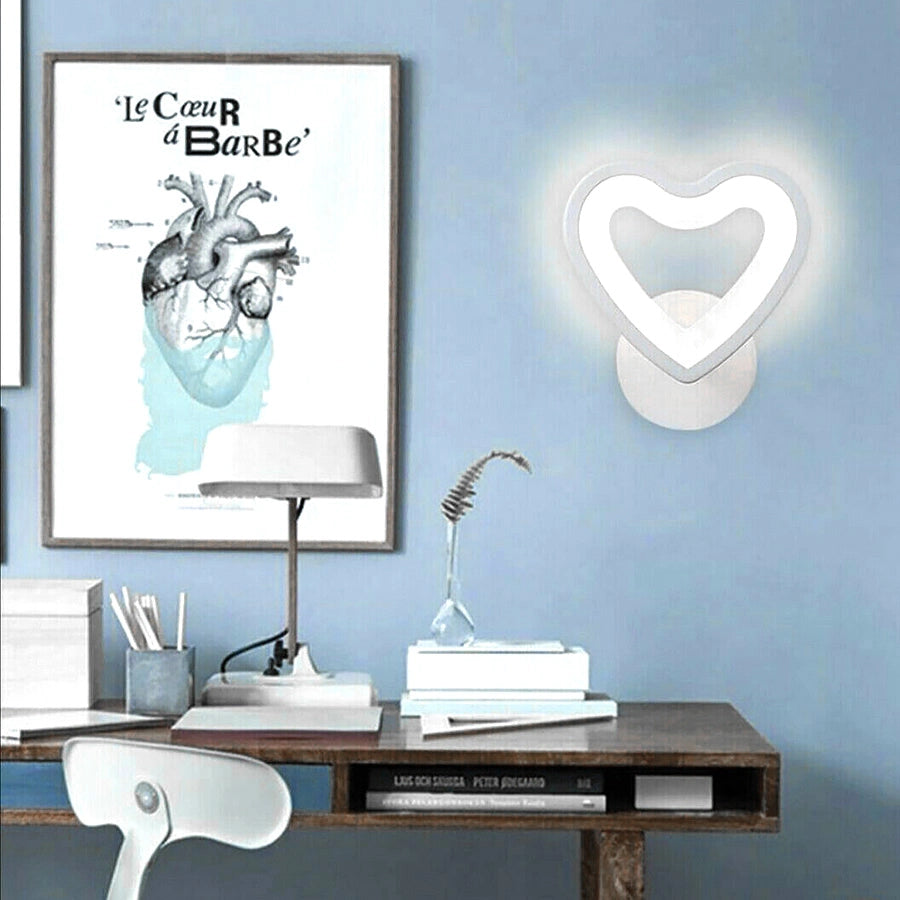 APPLIQUE LAMPADA DA MURO PER INTERNO A PARETE LUCE FREDDA 6500K CUORE CON LED 6W
