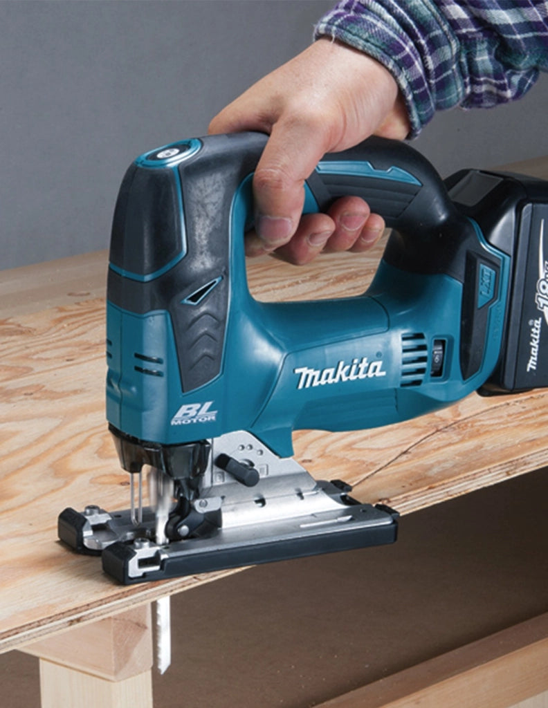 Seghetto Alternativo MAKITA DJV182RTJ (2 x 5,0 Ah + DC18RC + MAKPAC 2)