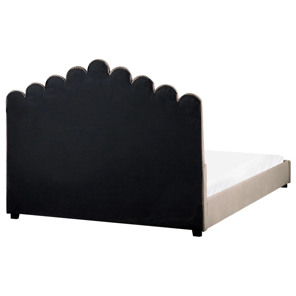Letto matrimoniale ad acqua in velluto tortora 160 x 200 cm testata alta a conchiglia stile classico retrò
