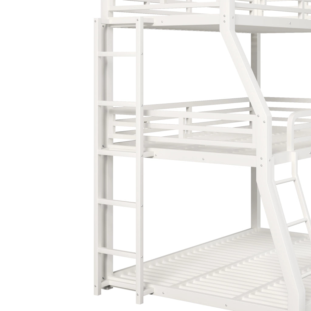Letto a castello a tre livelli 90 × 200. 120 × 200 e 140 × 200 cm con due scale in metallo bianco