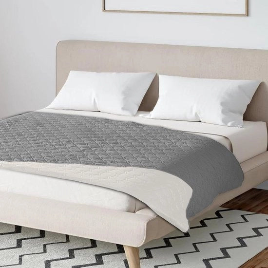 Coperta impermeabile per cani 76 x 190 cm, 4 livelli di protezione per divano, coperta per auto e tavoli lavabile in lavatrice con disegno a scacchi (grigio chiaro)
