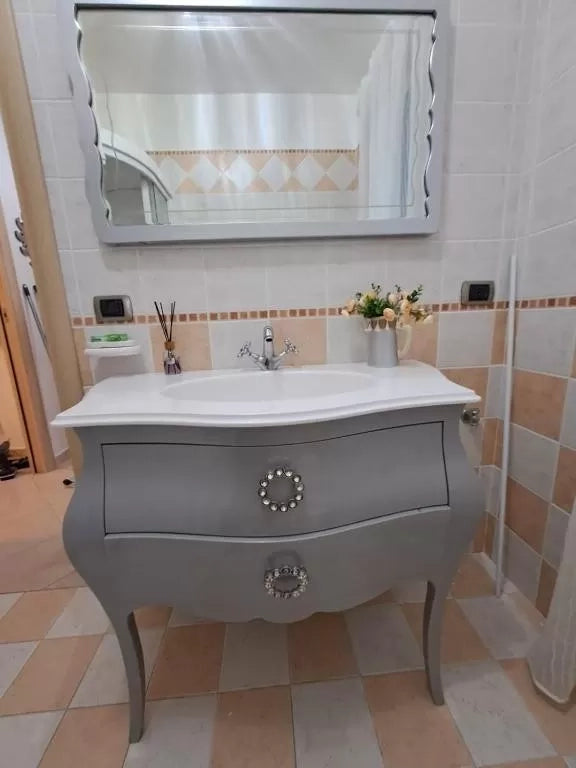 Mobile bagno 2 cassetti laccato tortora madreperla misura l.108 p.55 h.82 (1370) - Mobili 2G