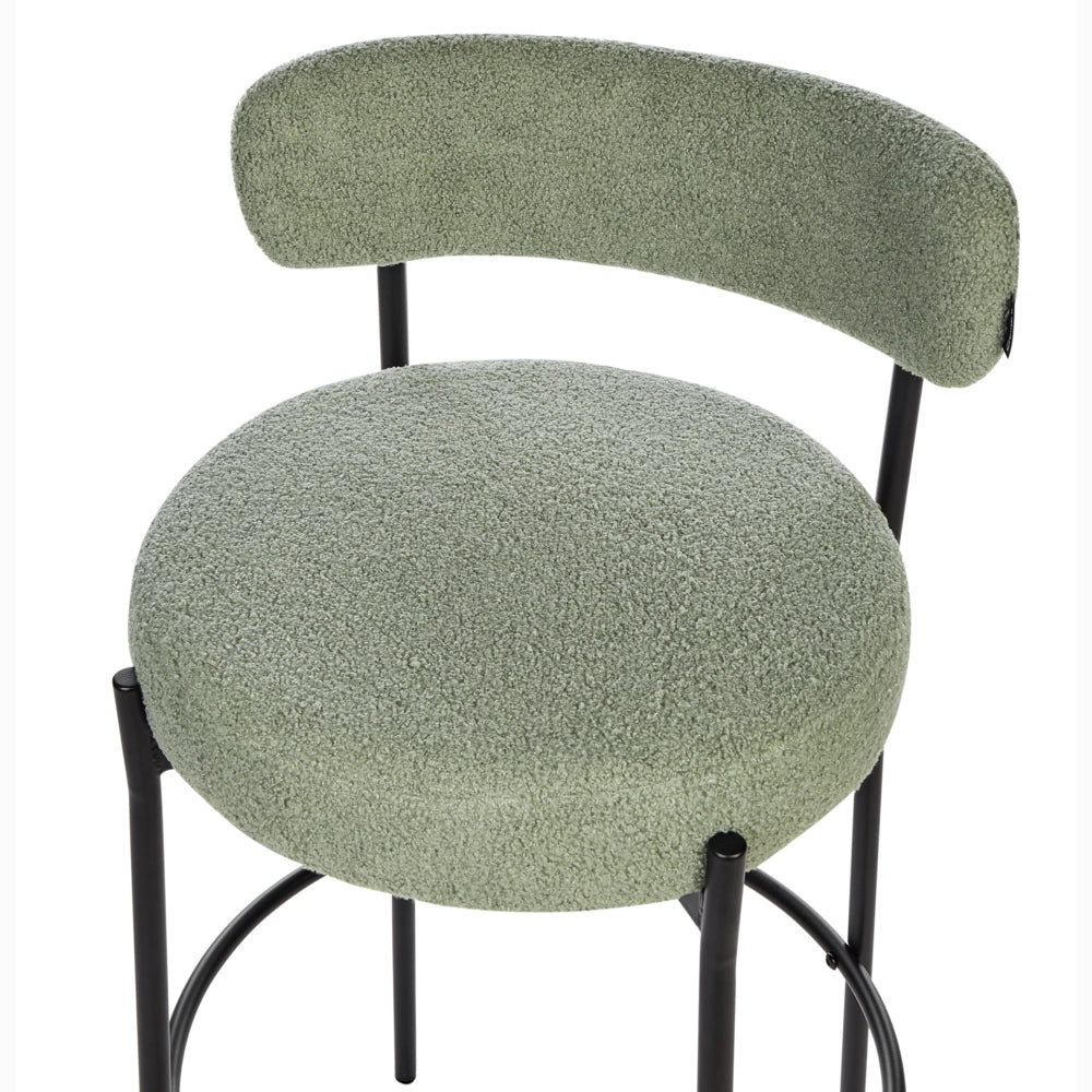 Set di 2 sedie da bar tessuto bouclé verde chiaro con gambe in acciaio nero sala da pranzo stile moderno