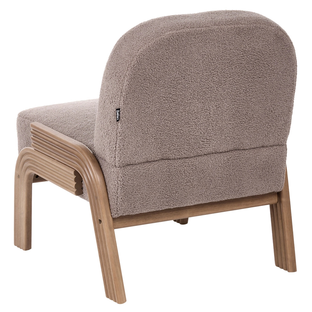 Poltrona color taupe in bouclé, poltrona decorativa senza braccioli in stile scandinavo, poltrona da salotto ribassata