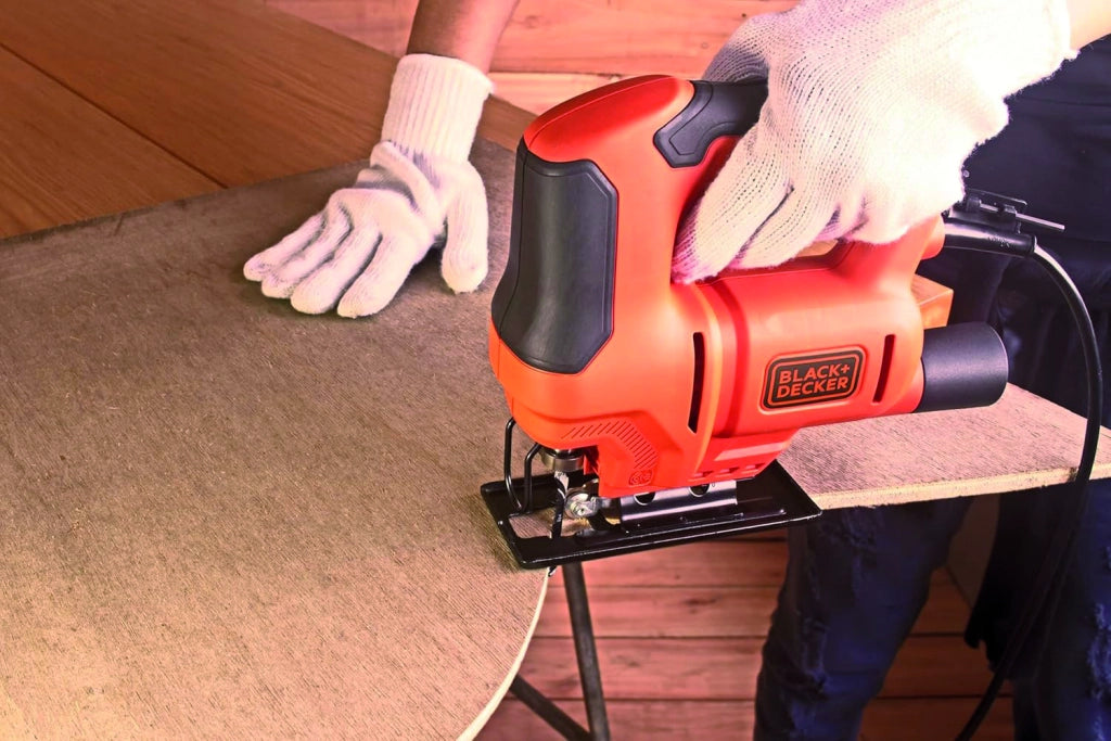 Black+Decker SEGHETTO ALTERNATIVO BES603-QS 400 W  VelocitÃE Variabile